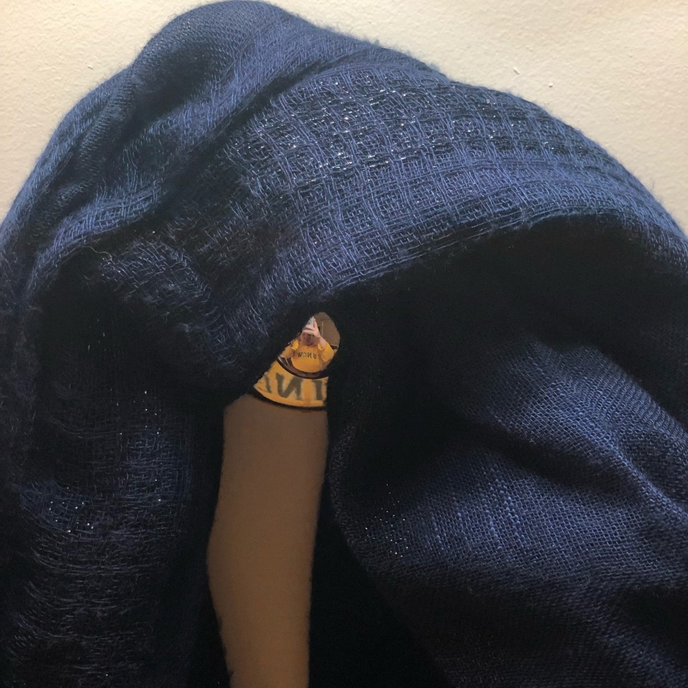 Beautiful Navy Sparkle LOFT Infinity Scarf - Picture 4 of 6